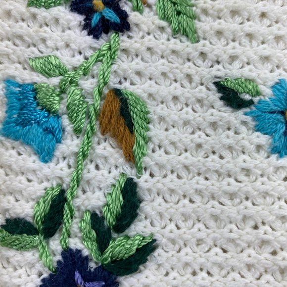 Coastal Grandma Alfred Dunner Sweater Women Fits L-XL White Floral Embroidered - Picture 6 of 15